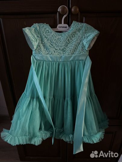Платье праздничное 104