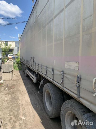 Freightliner FLC 120 с полуприцепом, 2003