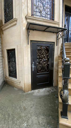 2-к. квартира, 50 м², 1/3 эт.