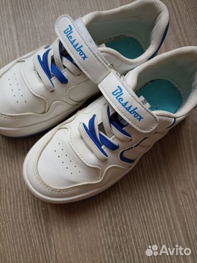 Кроссовки детские