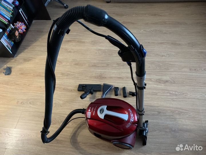 Моющий пылесос LG cyking