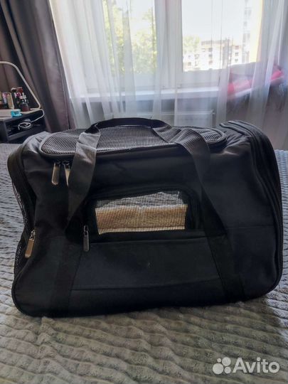 Переноска для кошек и собак