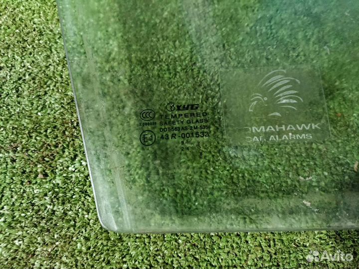 Стекло дверное переднее правое Kia Spectra седан