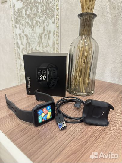 Смарт-часы Xiaomi Mi Watch Lite