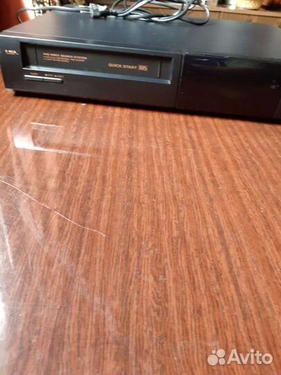 Кассетный видео магнитофон