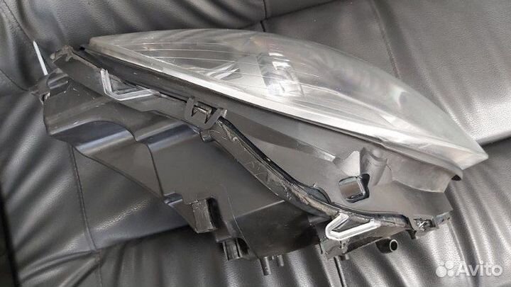 Фара передняя правая Mercedes R 350 W251 272.967