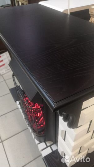 Камин электрический с порталом камень