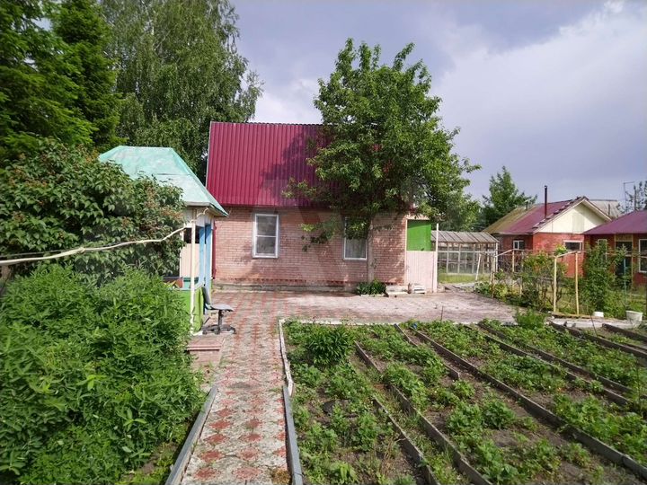 Дача 40 м² на участке 10 сот.