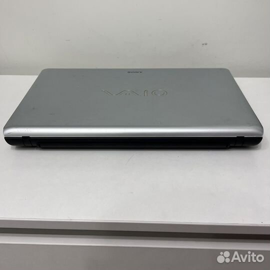 Ноутбук Sony Vaio PCG-71211V