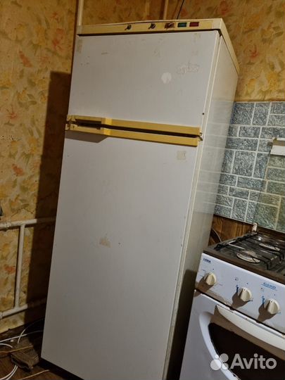 Продам холодильник бу