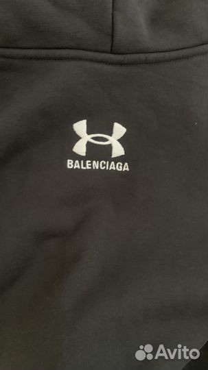 На Руках Balenciaga x Under Armour zip-up hoodie