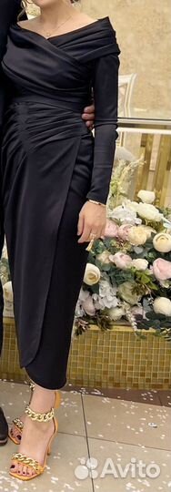 Вечернее черное платье
