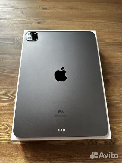 Как новый iPad Pro 11 2021 M1 256gb SPG акб 99%