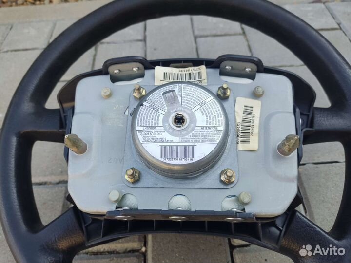 Подушка безопасности в руль Шкода Фабия 1