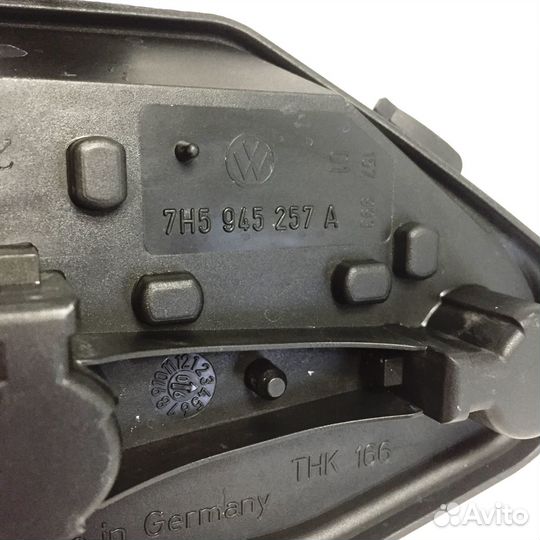 Плата заднего фонаря (левого) VAG Transporter T5