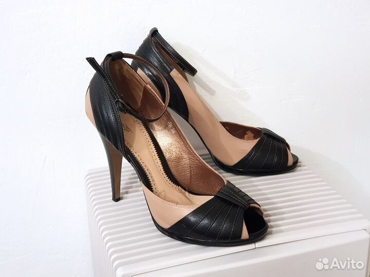 Заберите эти туфли они огонь