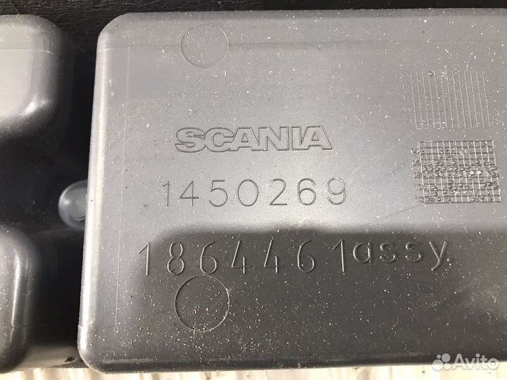 1450269 Бардачок Scania