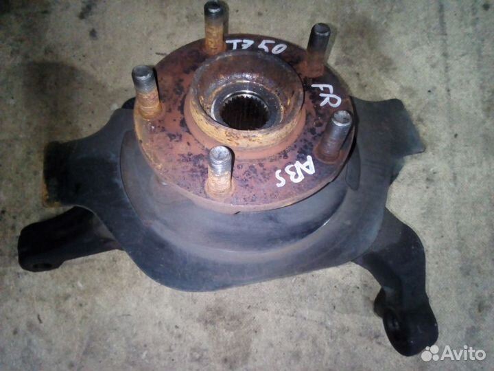 Ступица передняя Nissan Presage, PU31, б/у, правая