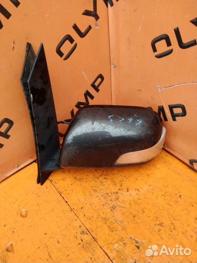 Зеркало левое Toyota Noah AZR65 1AZ-FSE 2005