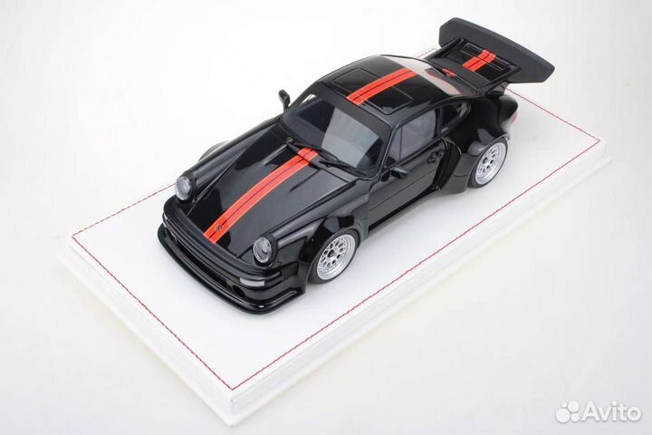 Runner Porsche 911 RSR 3.0 KS-R 1:18