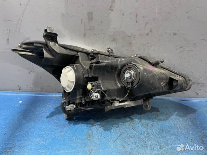 Фара ксенон левая Nissan Teana L33