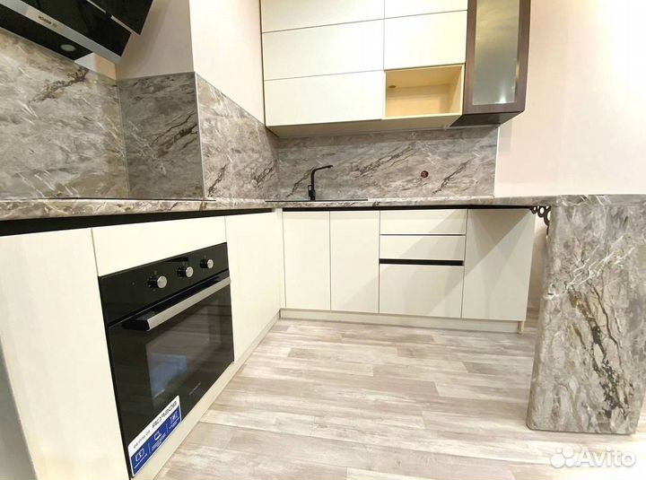 Кухня угловая