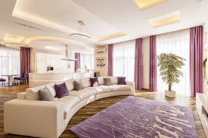 Коттедж 350 м² на участке 9 сот.