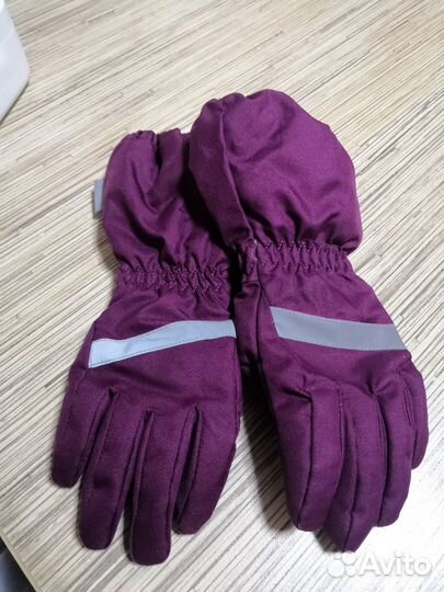 Lassie шлем, 2 шапки, перчатки