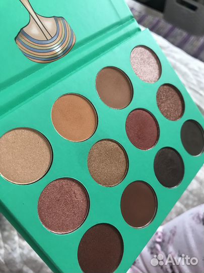 The Nubian By Juvia’s палетка теней