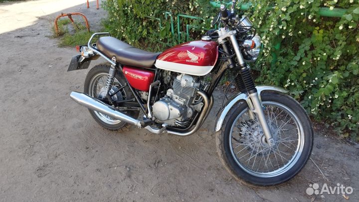 Honda CB400SS-e