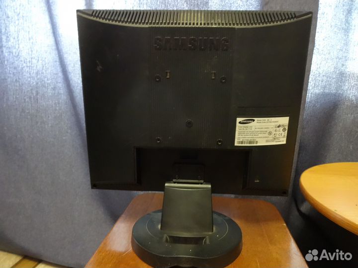Монитор неисправный Samsung 17