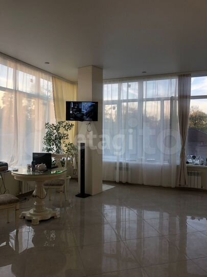 3-к. квартира, 81,1 м², 2/4 эт.