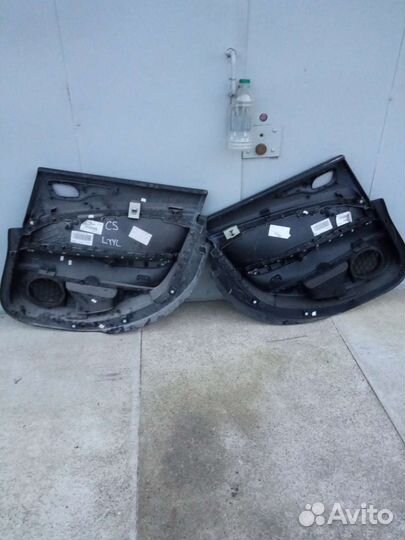 Citroen C5. 2010 год дверные карты