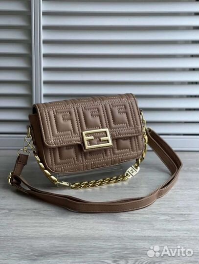 Сумка женская через плечо, стильная