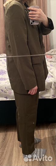 Костюм женский брючный большого рвзмера