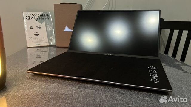 VivoBook a512u