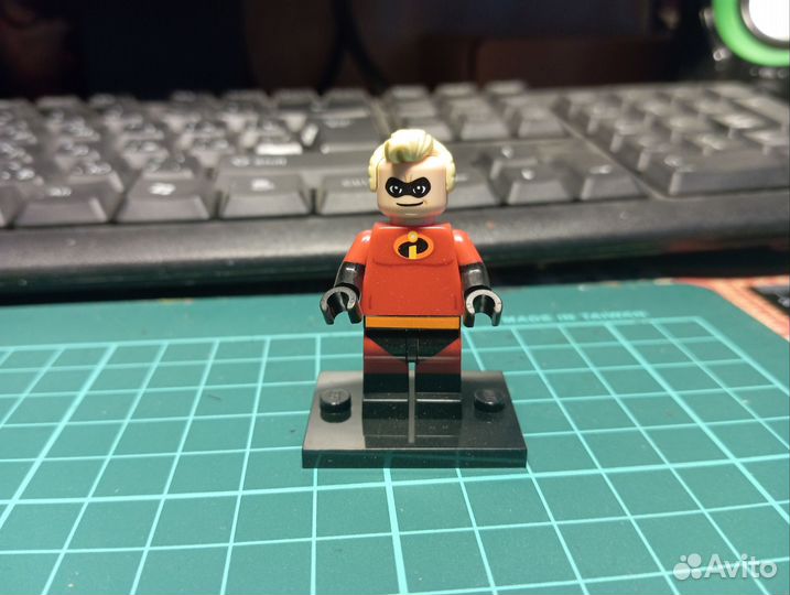 Lego Минифигурка мистер фантастик