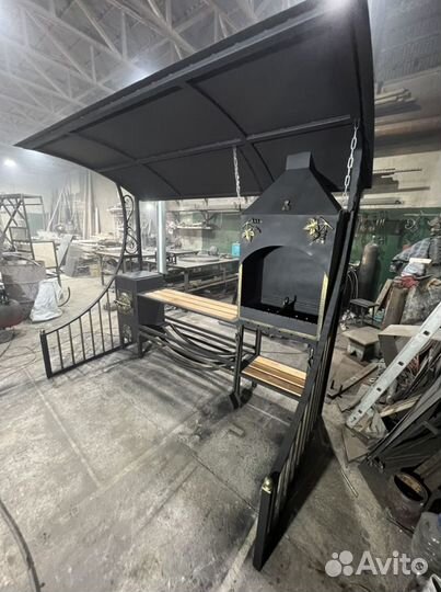 Мангал с печью под казан и крышей