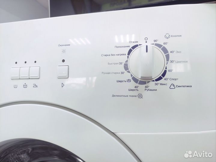 Узкая стиральная машина Zanussi ZWO1101