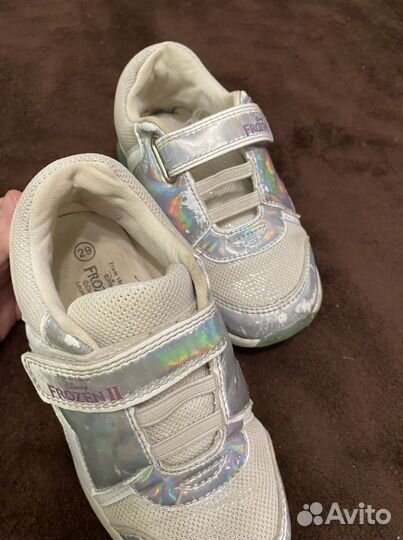 Кроссовки для девочки