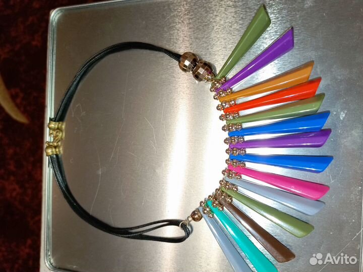 Украшение на шею