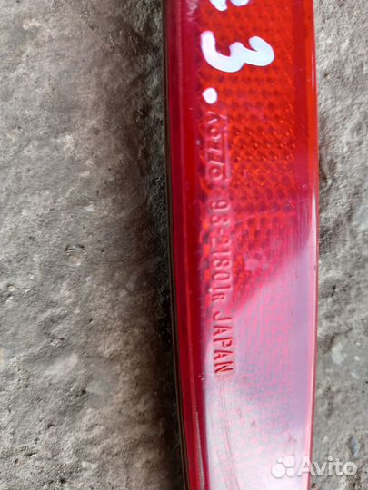 Отражатель задний в бампер левый Mazda 6