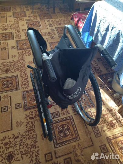Инвалидная коляска