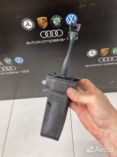 Ограничитель двери задний Audi A6 С7 chva 2012