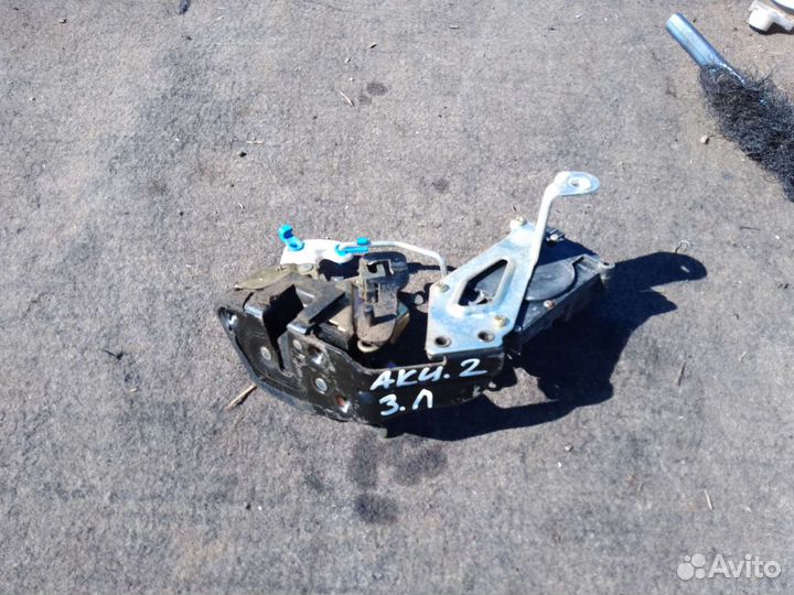 Замок двери задней левой Hyundai Accent 2