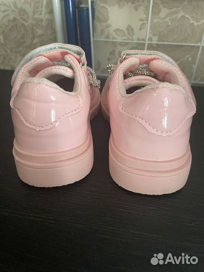 Ботинки демисезонные для девочки 24 размер