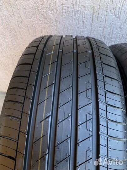 Goodyear EfficientGrip Performance 2 215/55 R17