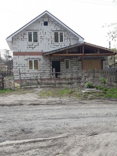 Дом 140 м² на участке 6 сот.