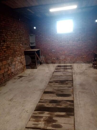Гараж, > 30 м²