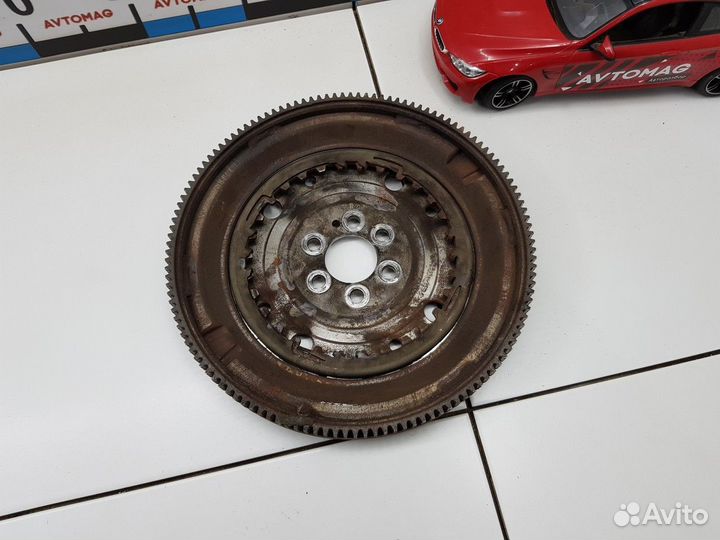 Маховик двигателя 1.2 (Skoda Octavia)